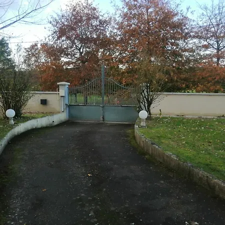 Privatunterkunft D Hotes Coco